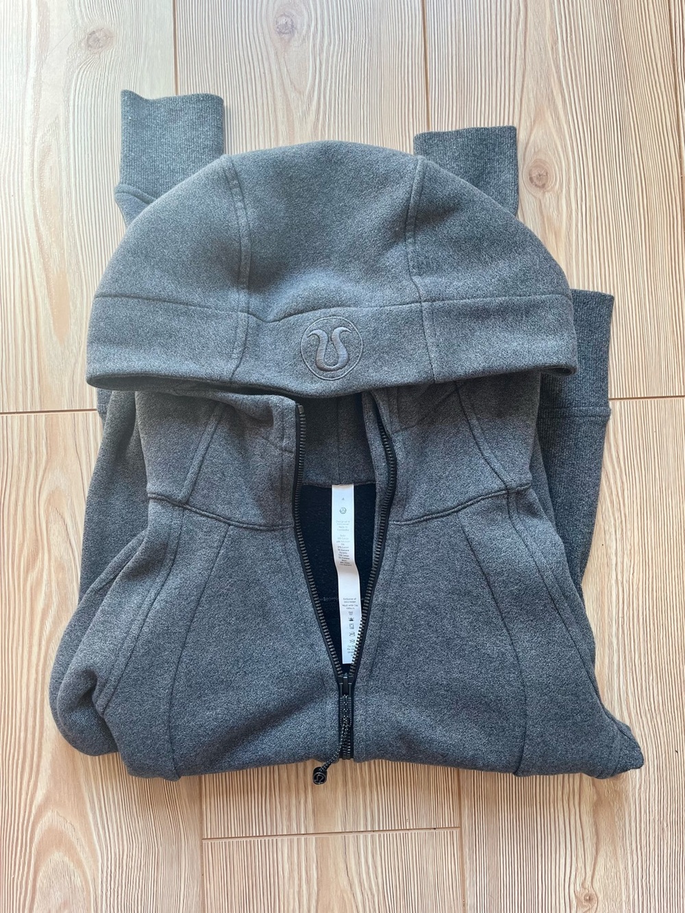 Lululemon Scuba Full-Zip Hoodie in Heathered Charcoal